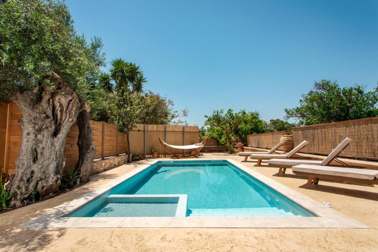 Villa Avocado