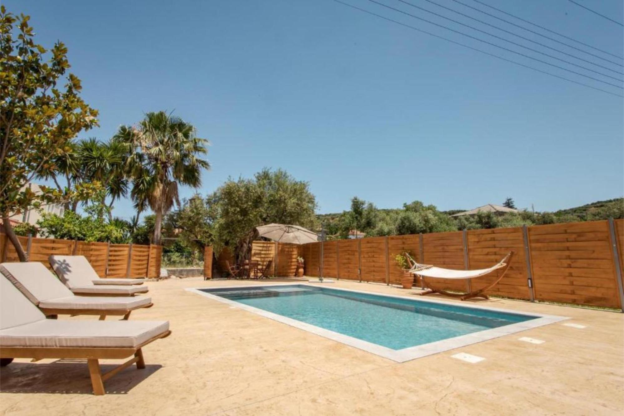 Avocado Villa